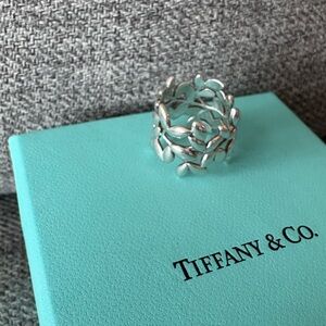 Paloma Picasso® Olive Leaf Band Ring by Tiffany & Co. Size 6 Sterling Silver